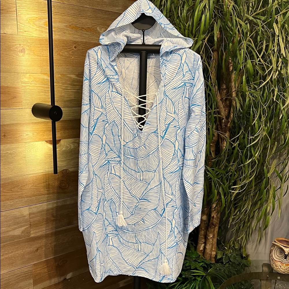 Charlie Holiday long sleeved button front lace up coverup with hood. XL